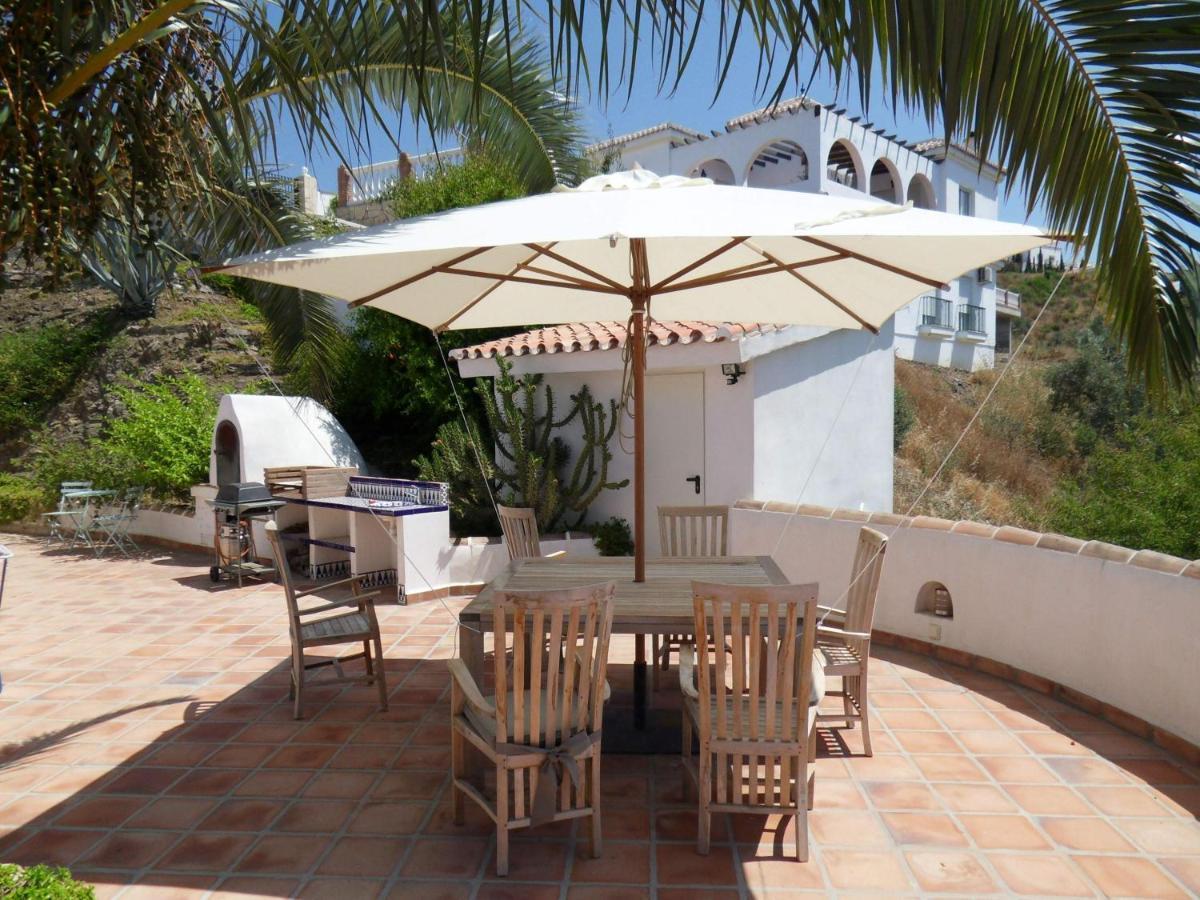 Villa Perla Blanca Sayalonga Buitenkant foto